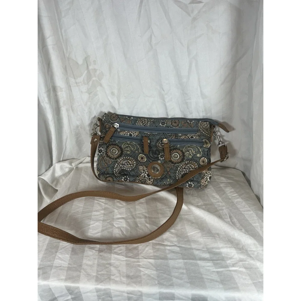 Stone Mountain Blue Paisley Quilted Fabric Multi Pocket Crossbody Bag Womens